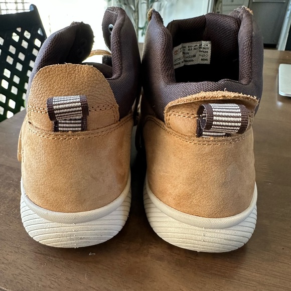 Timberland Men’s 11.5 Hoverlite Leather Suede Sneaker Boot Tan and Brown - Picture 5 of 7